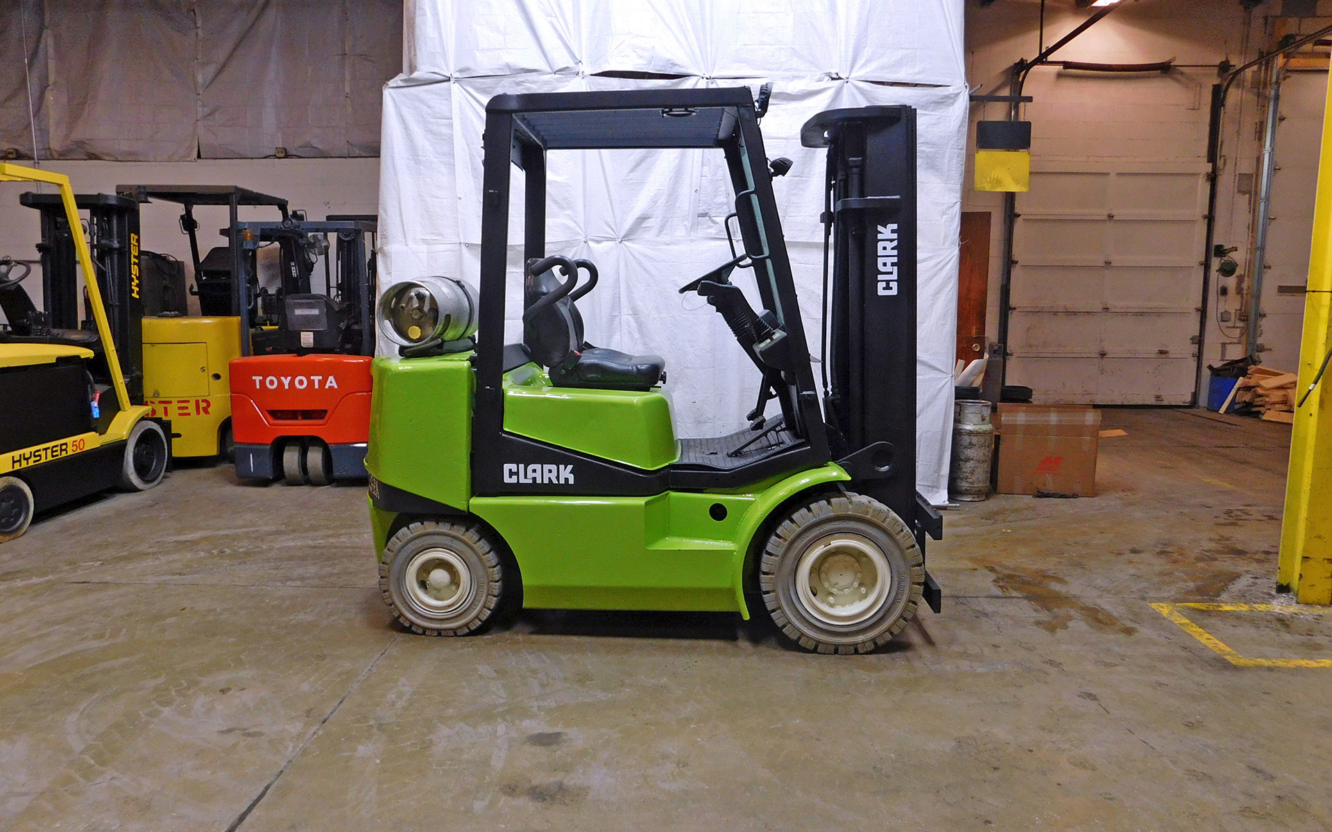 2000 Clark CGP25 Forklift on Sale in Idaho