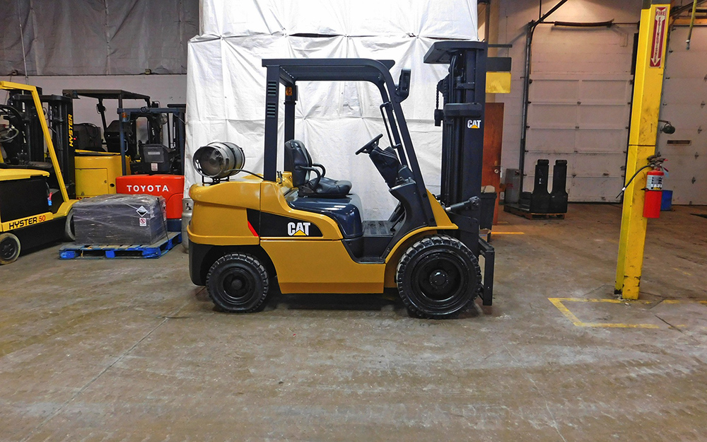 2008 Caterpillar P7000 Forklift on Sale in Idaho