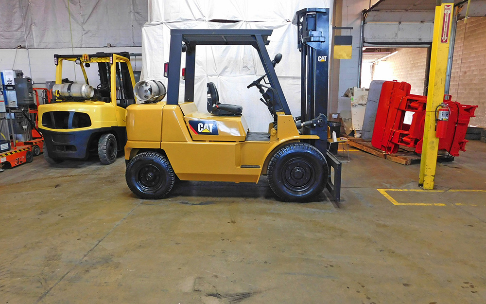  2004 Caterpillar GP40K Forklift on Sale In Idaho