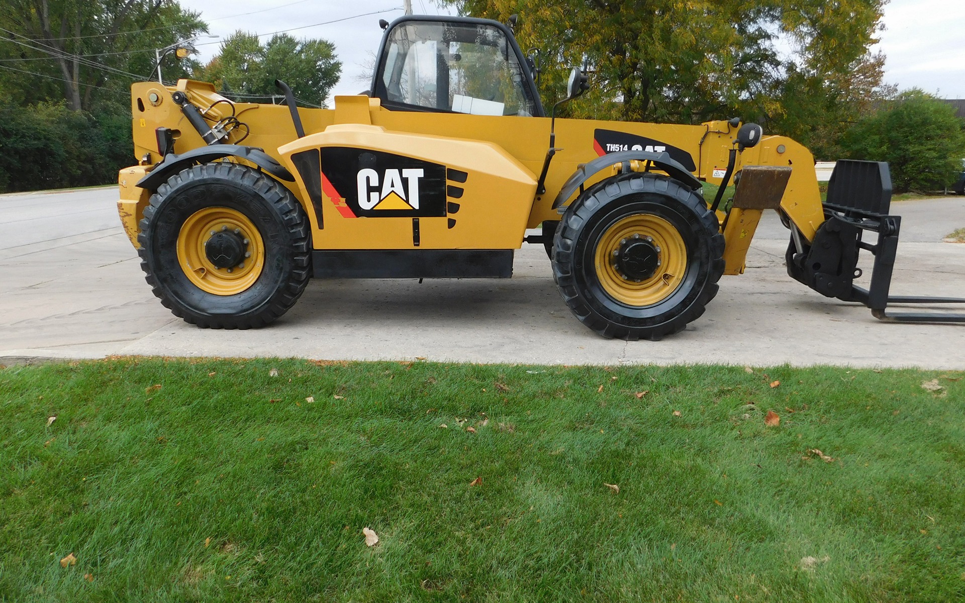  2010 Caterpillar TH514 Telehandler on Sale in Idaho