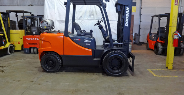 2008 Doosan G35-5 Forklift on Sale in Idaho