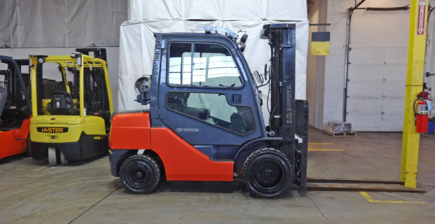 2012 Toyota 8FGU30 Forklift on Sale in Idaho