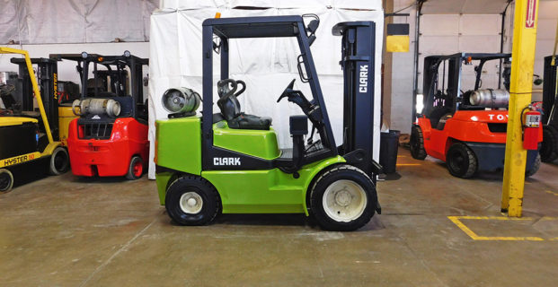 2000 Clark CGP30 Forklift on Sale in Idaho